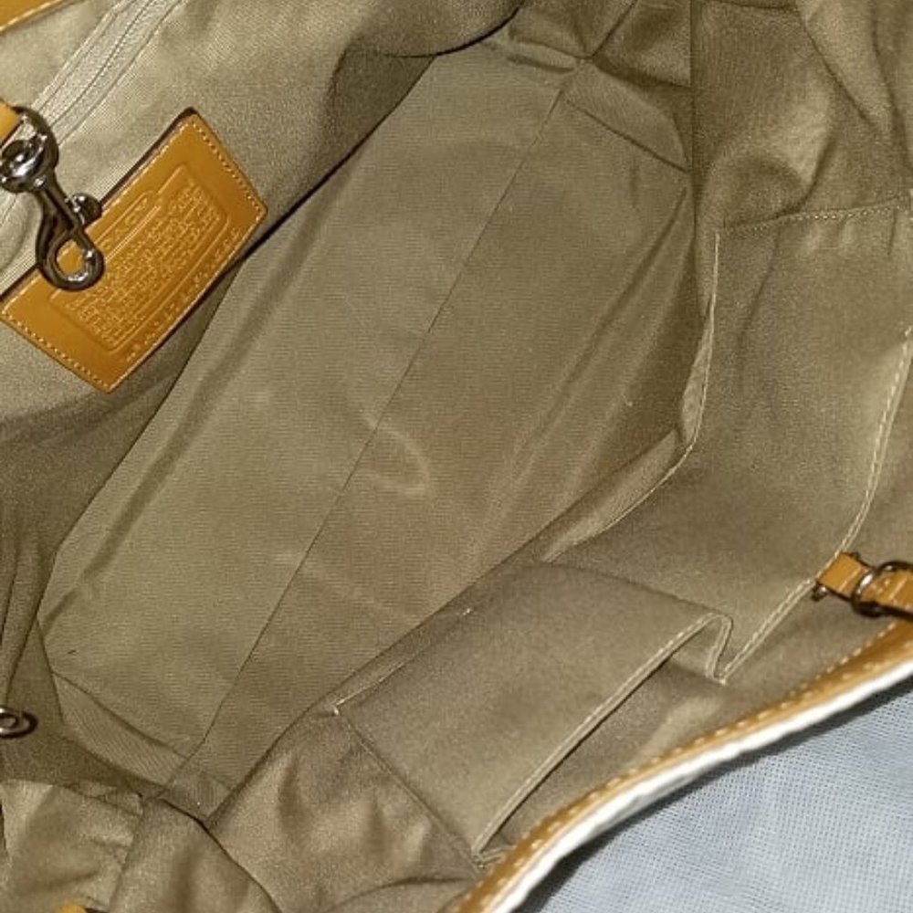 Coach Signature Handbag w/Wristlet - Picture 3 of 9
